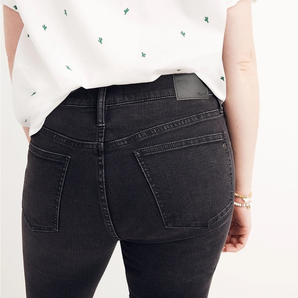 Madewell 9” High-Rise Skinny Jeans in Black Sea - Picture 2 of 5
